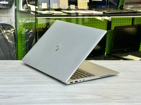 HP Elitebook 860 G10 4